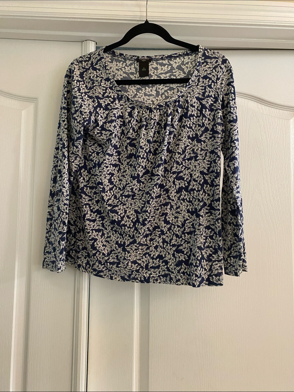 Ann Taylor Navy and White Floral Long-Sleeve Blouse